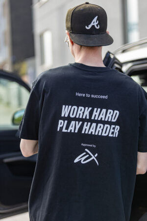 WXT - Work Hard Play Harder t-shirt i svart
