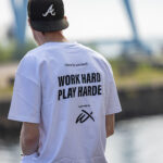 WXT - Work Hard Play Harder t-shirt i vitt